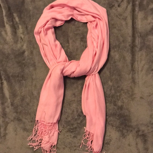 Pink scarf - Picture 2 of 2